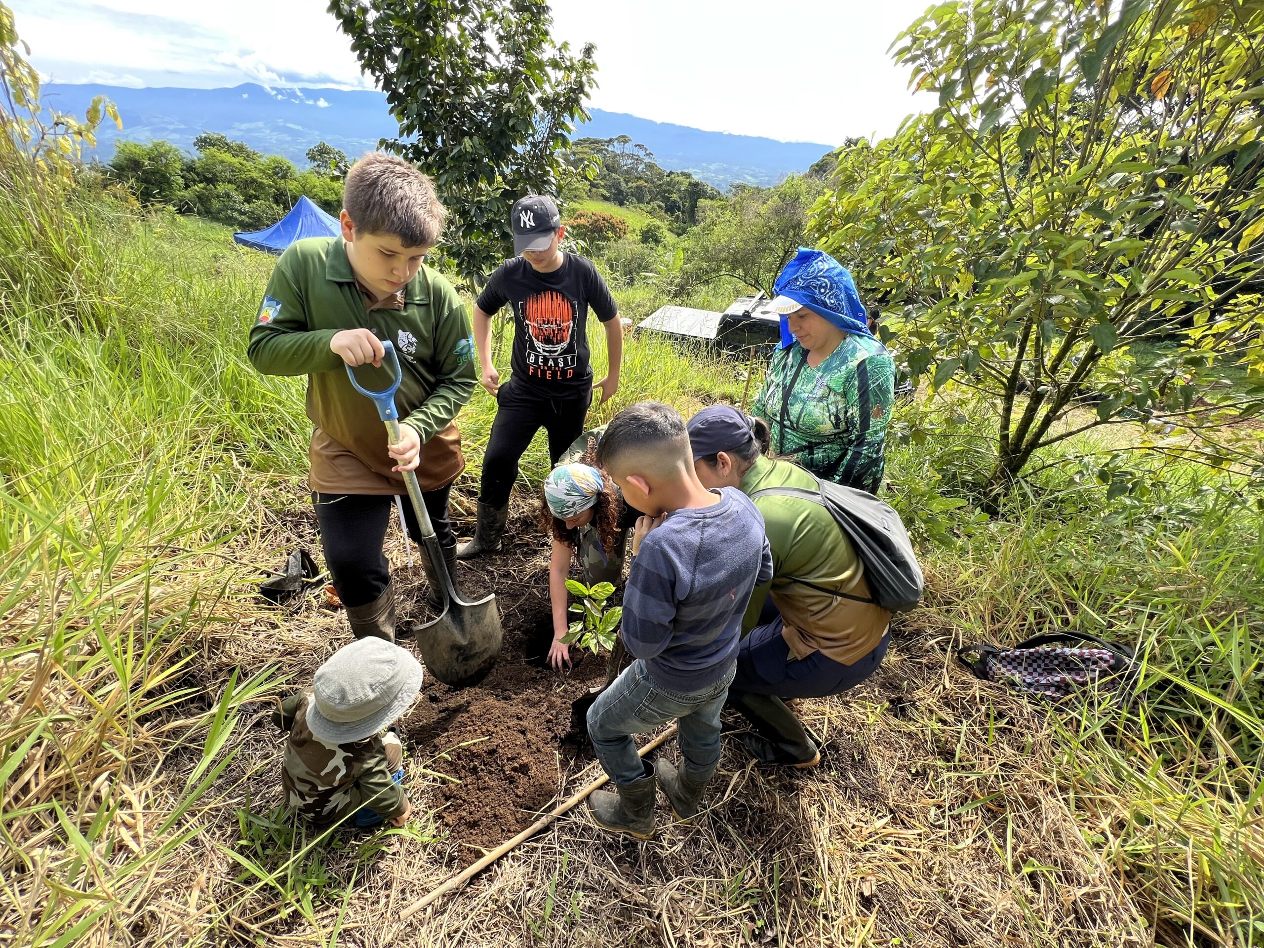 Establishing Roots, Growing Community: Capacity Building with Finca Cántaros Environmental Association